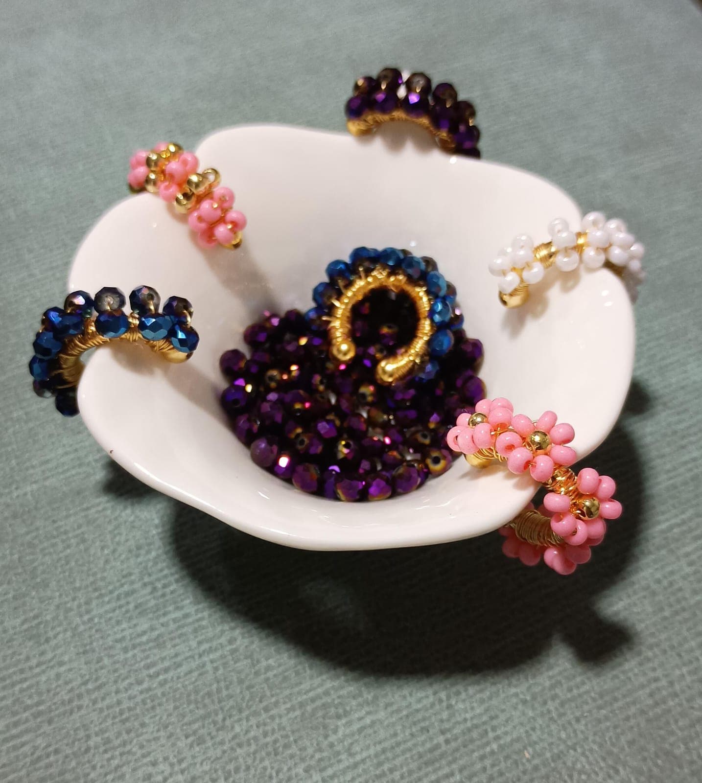 Ear cuff